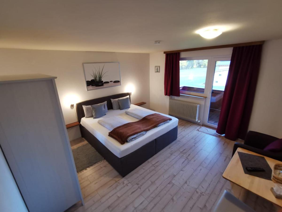 Pension Alpenblick Schattwald Esterno foto
