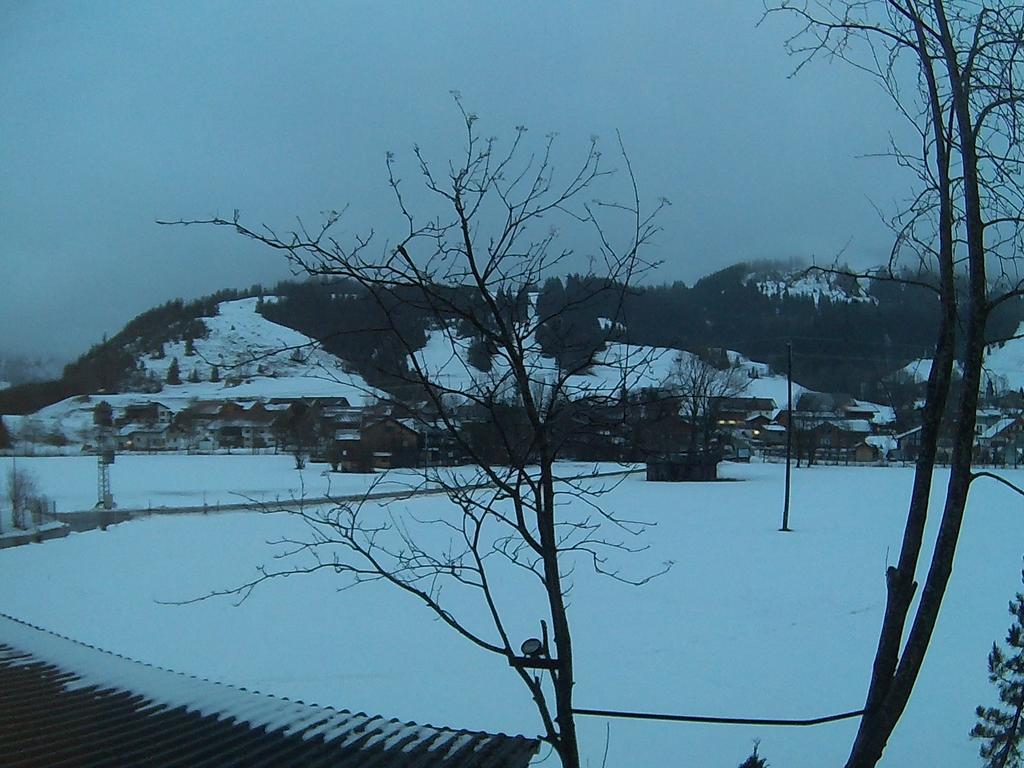Pension Alpenblick Schattwald Esterno foto